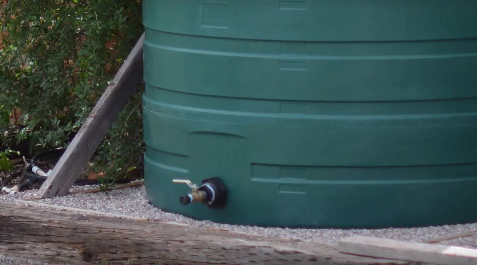 ▷ 6 Helpful Tips: Preparing a Base a Water Storage Tank